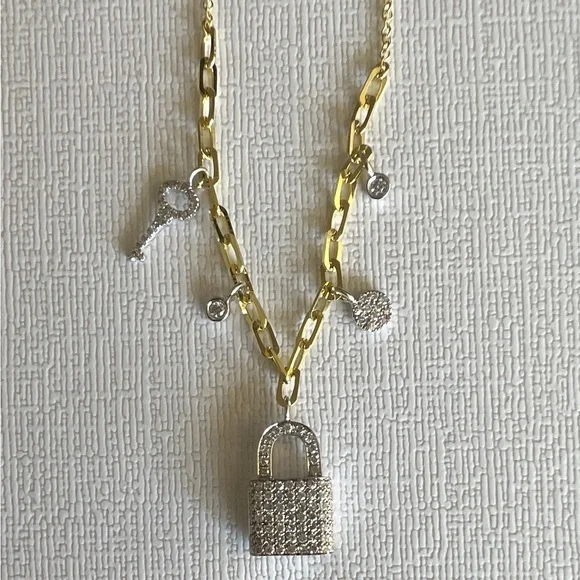 🔥SALE! Meira T Lock Key Diamond Chunky Chain Charm Necklace - Picture 6 of 7